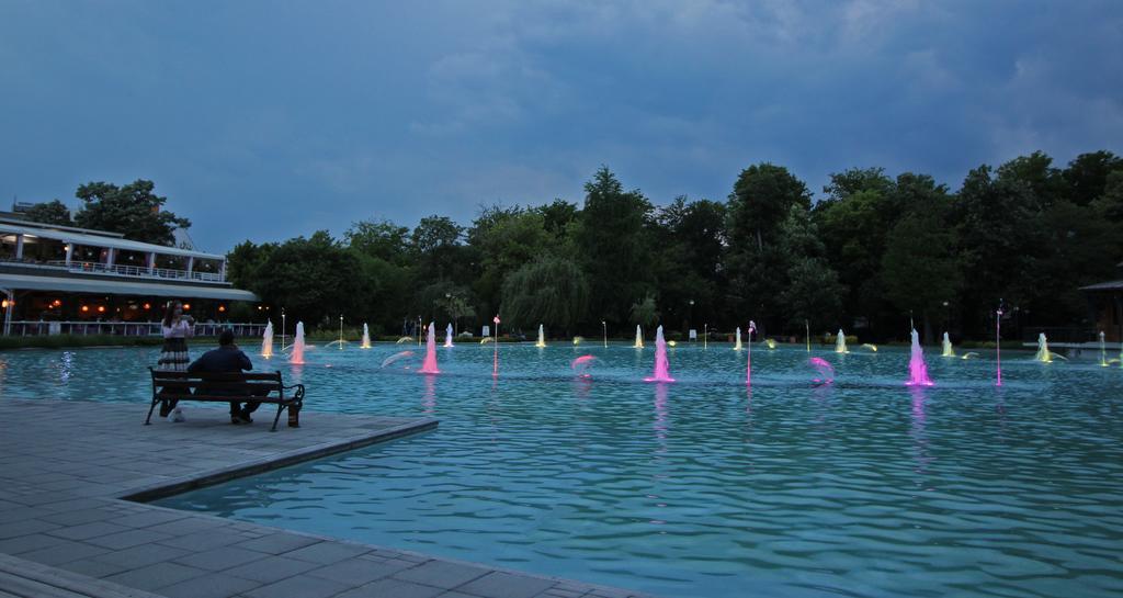 Lilly Apartments Пловдив Экстерьер фото